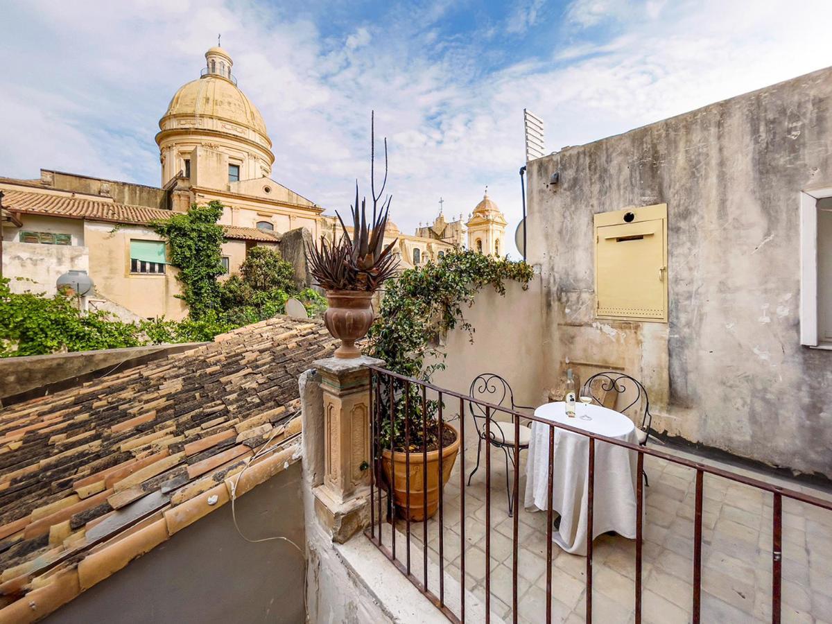 Casa Modica - Luxury Rooms Noto Eksteriør billede